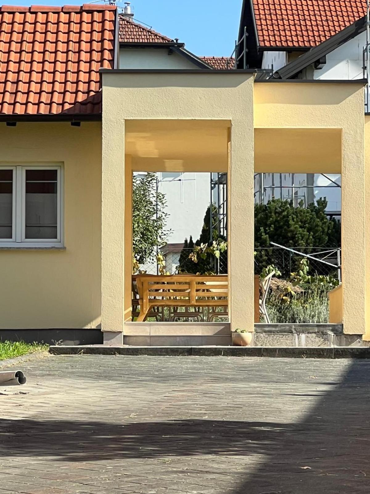 Apartament Minihaus In Zagreb Sesvete Zewnętrze zdjęcie